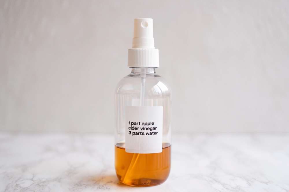 The Apple Cider Vinegar Rinse