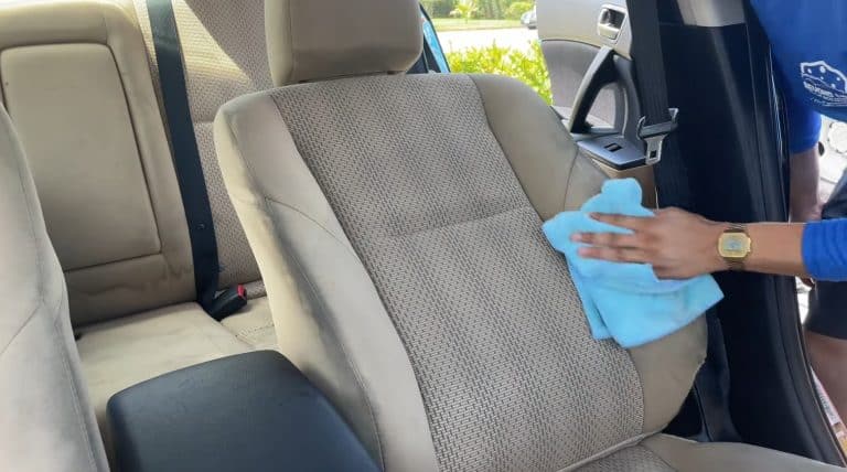 4 Best Carpet Cleaner for Cars