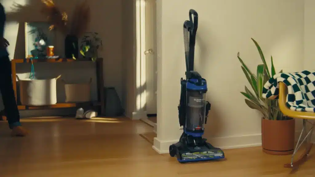 Bissell CleanView Swivel Pet 2252