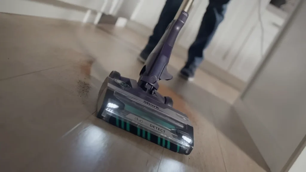 Shark POWERDETECT Ultra-Light HZ4002