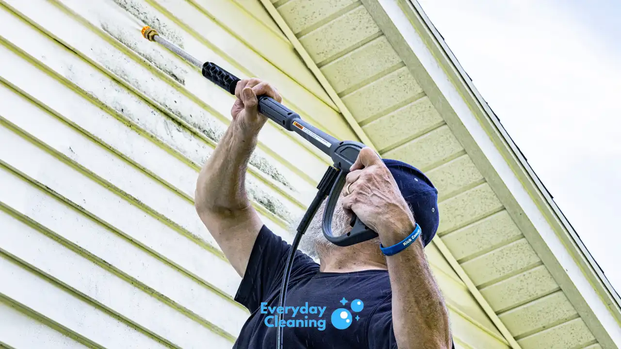 How to Pressure Wash Vinyl Siding
